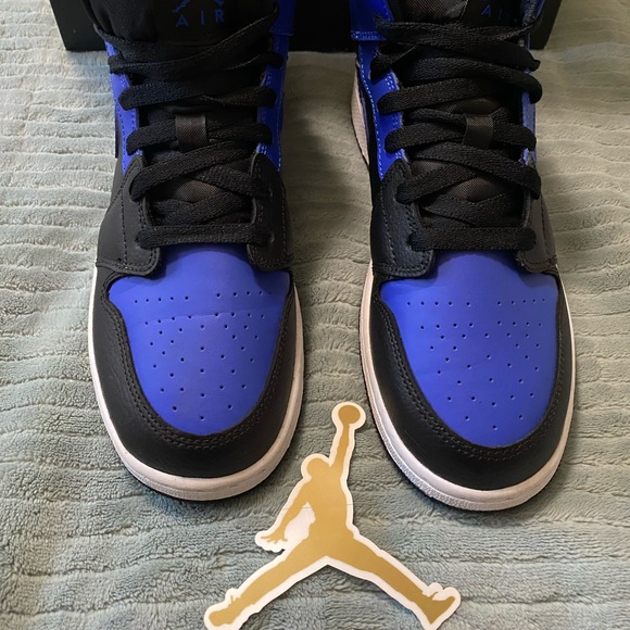 Nike Air Jordan 1 Mid Black Hyper Royal 2021 Grade School Youth Size 6Y - Picture 3 of 5
